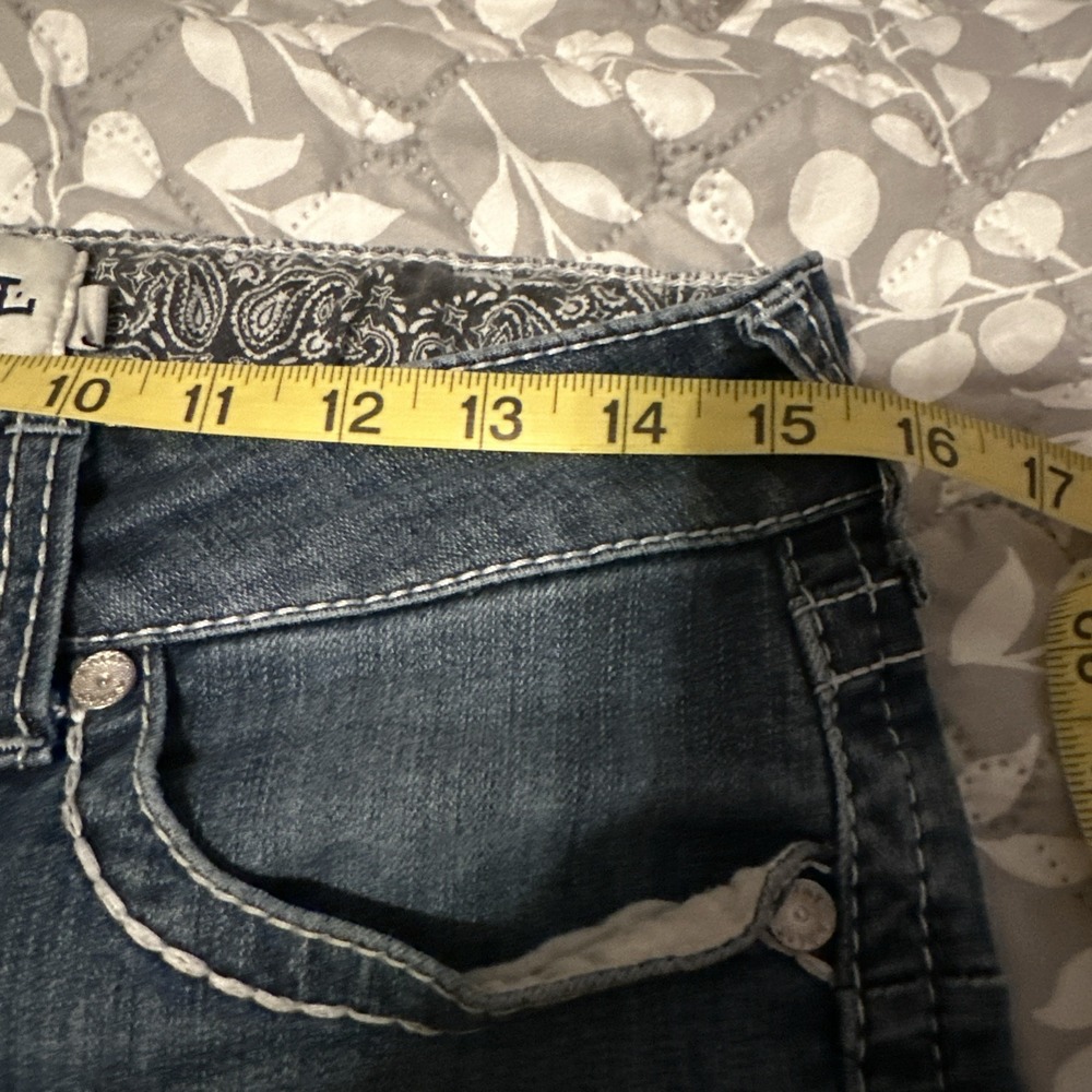 ARIAT REAL Denim Blue Jeans Western Straight Leg Mid Rise Womens 30R Medium Wash - Picture 10 of 12